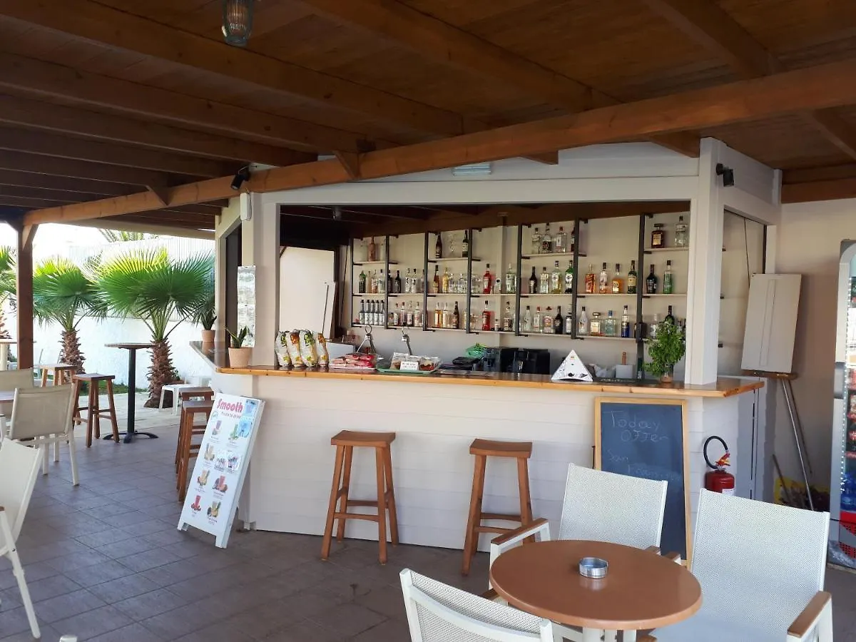 Ilian Beach & Apartments Rethymno 3*,